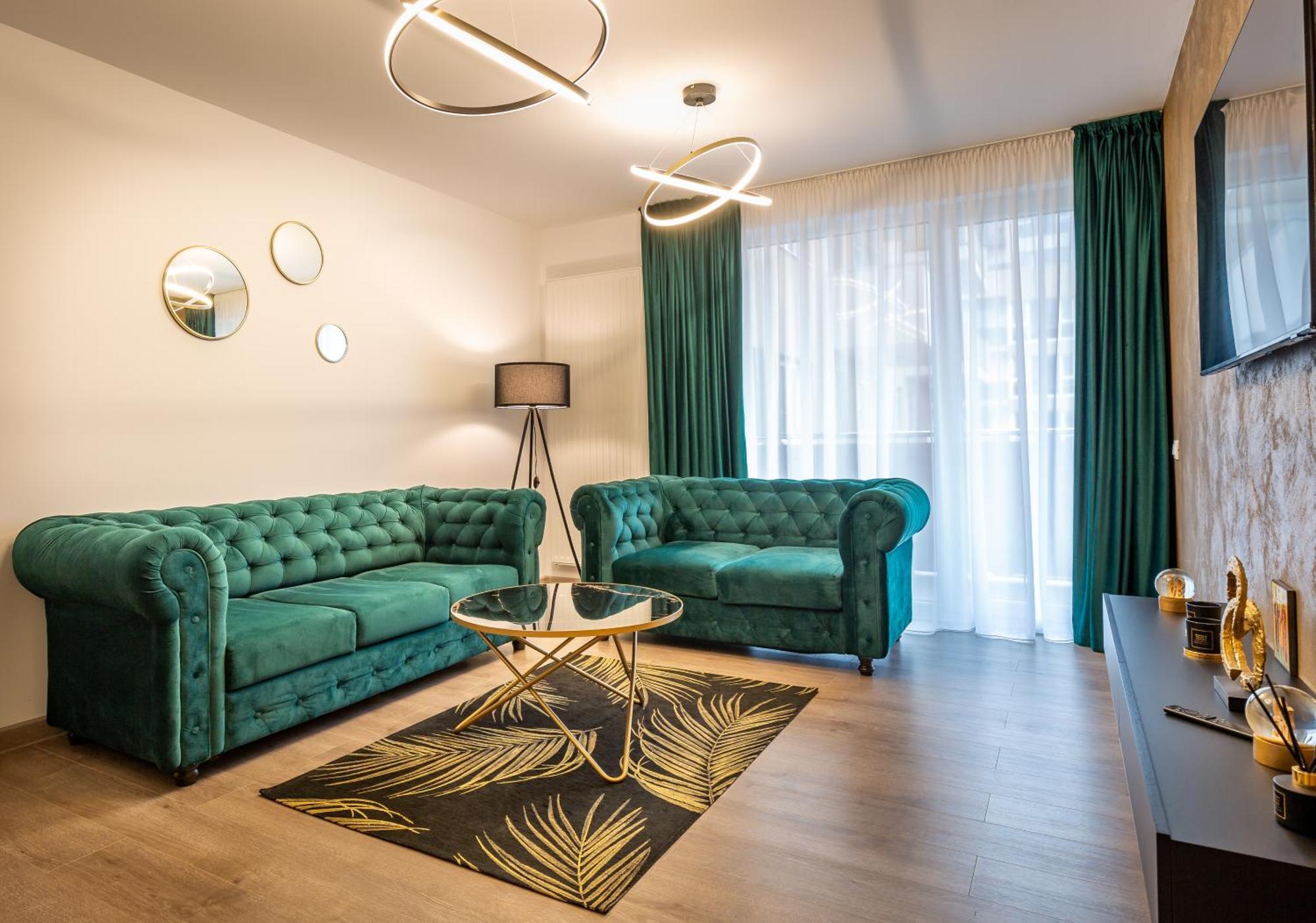 Carpatilor Apart Hotel Brasov Bagian luar foto